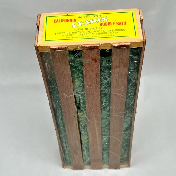 Vintage Max Factor Lemon Bubble Bath in Crate - Collectible and New 11” x 4.5” - Picture 5 of 8